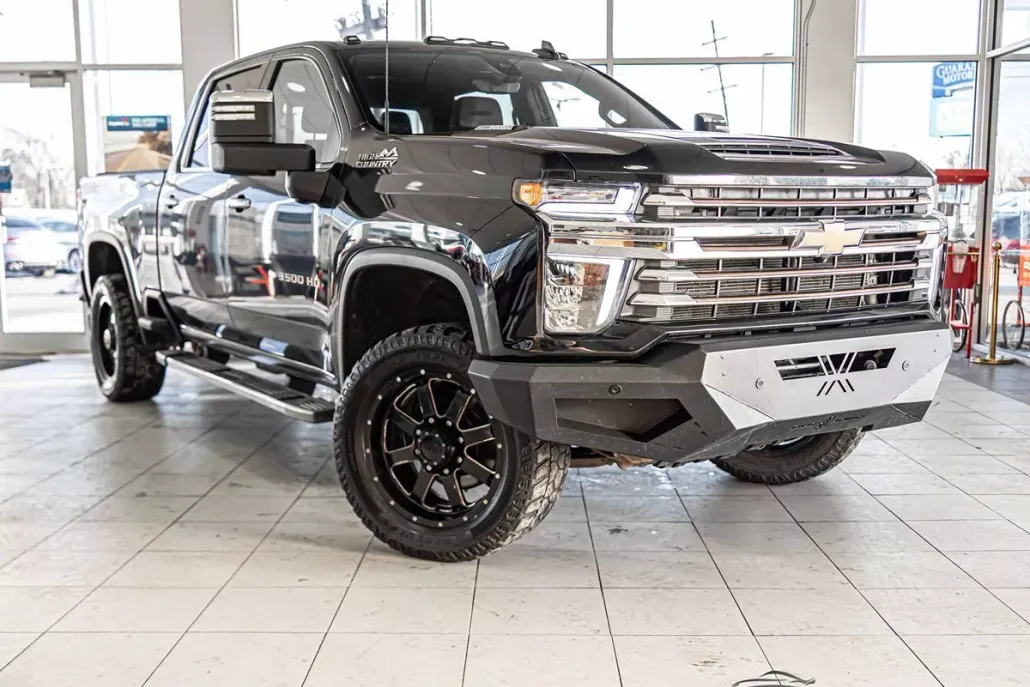 2023 Chevrolet Silverado 3500HD High Country photo 1