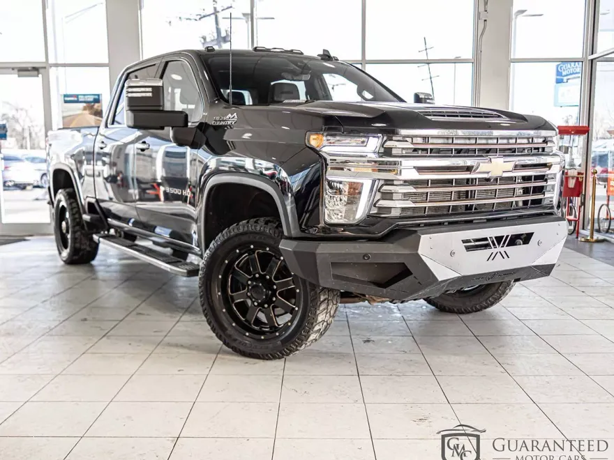 2023 Chevrolet Silverado 3500HD High Country photo 1