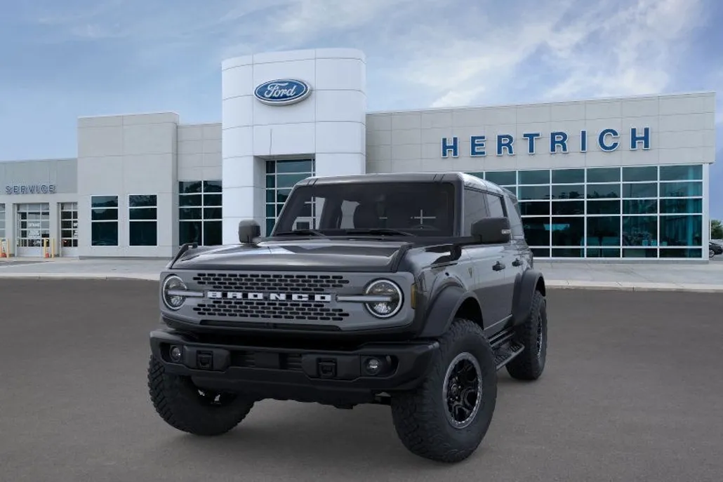 2025 Ford Bronco Badlands photo 1