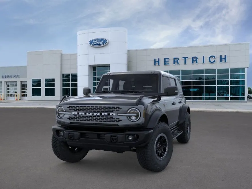 2025 Ford Bronco Badlands photo 1
