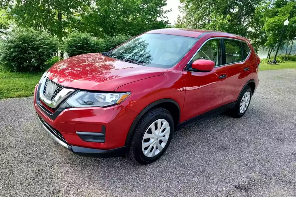 2017 Nissan Rogue S AWD photo 1