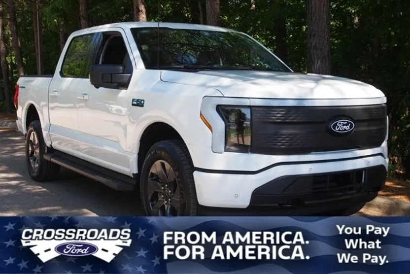 2025 Ford F-150 Lightning photo 1