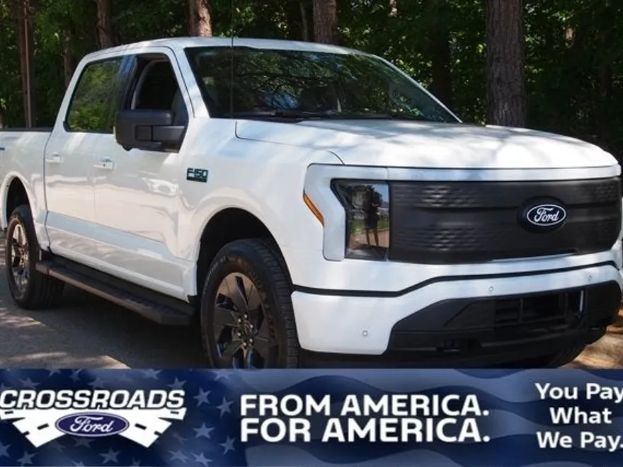 2025 Ford F-150 Lightning photo 1