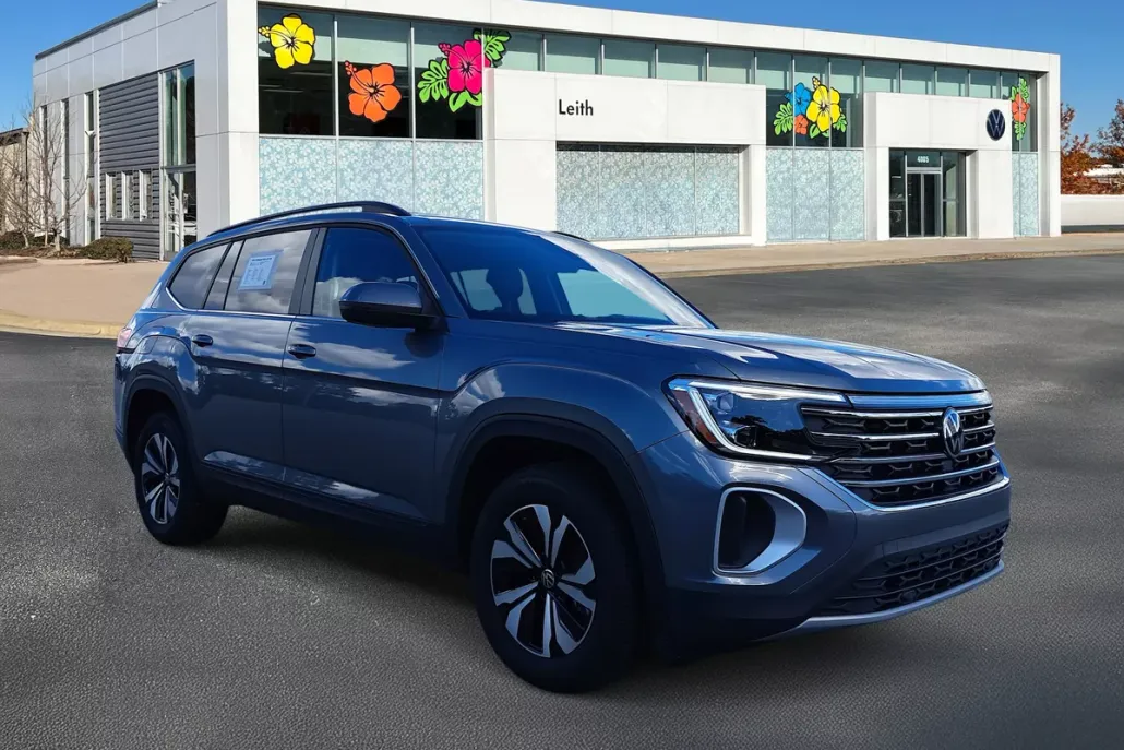 2024 Volkswagen Atlas SE photo 1