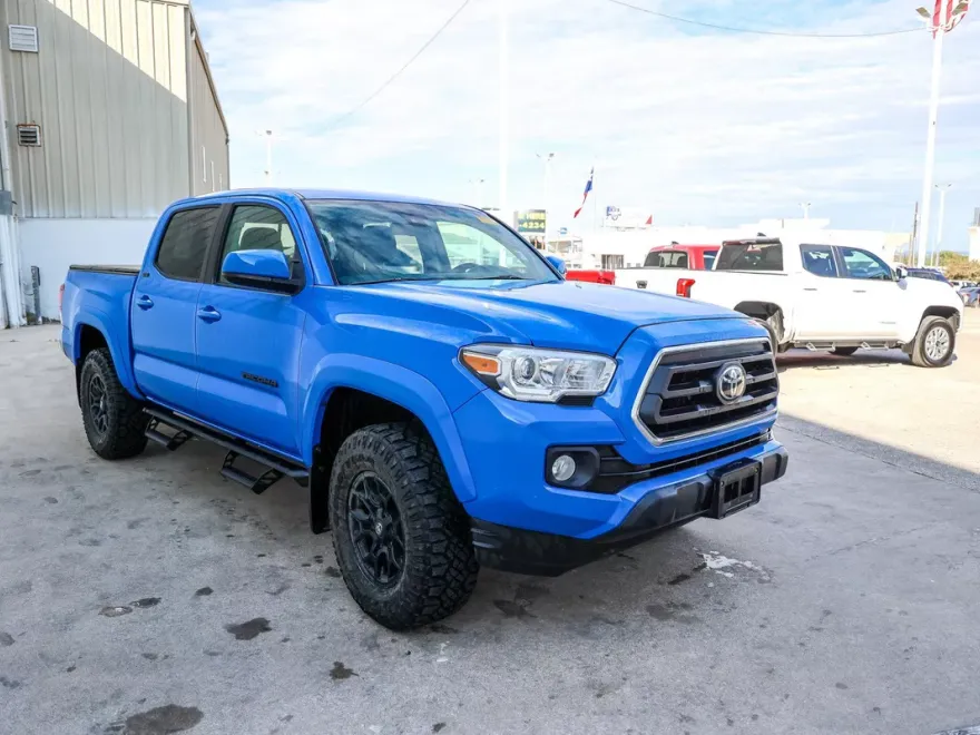 2021 Toyota Tacoma SR5 photo 1
