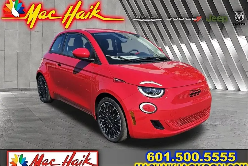 2024 Fiat 500e Red photo 1