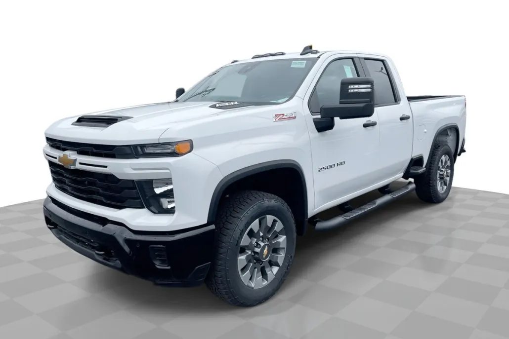 2025 Chevrolet Silverado 2500HD Custom photo 1