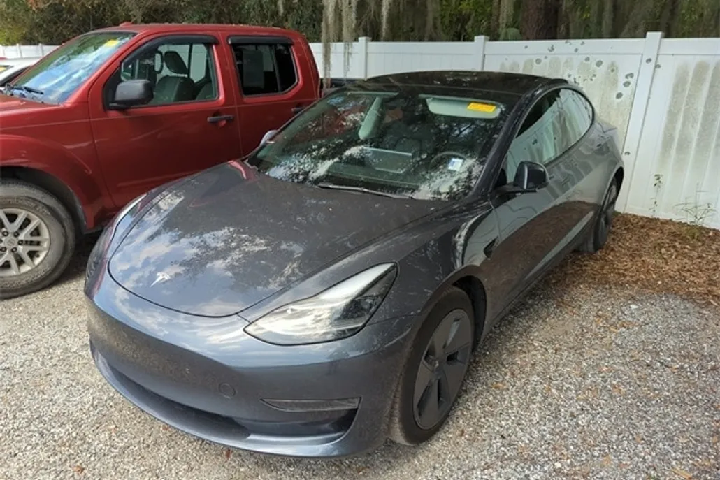 2023 Tesla Model 3 photo 1