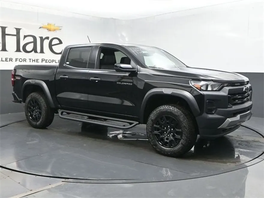 2026 Chevrolet Colorado Trail Boss photo 1