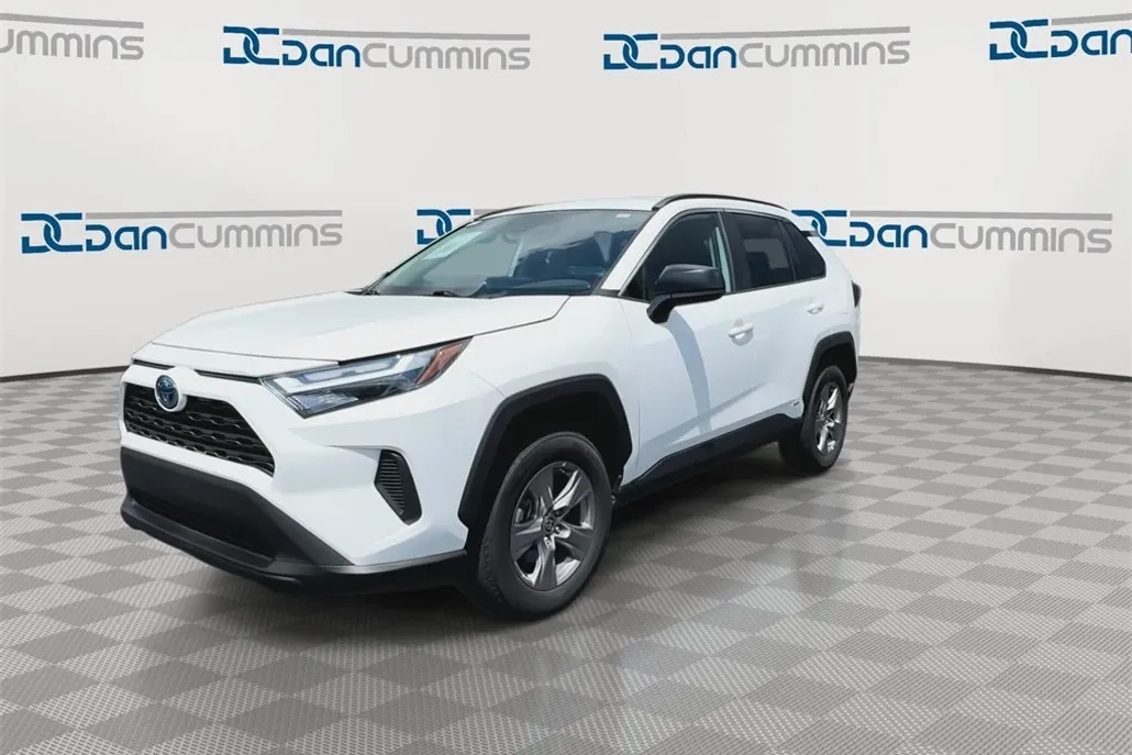 2023 Toyota RAV4 Hybrid LE photo 1
