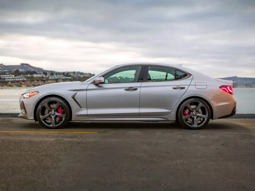 2021 Genesis G70 2.0T photo 1