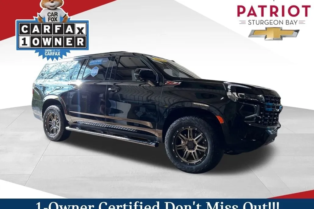 2023 Chevrolet Suburban Z71 photo 1