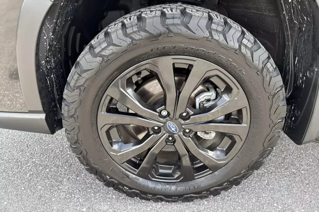 2023 Subaru Forester Sport photo 1