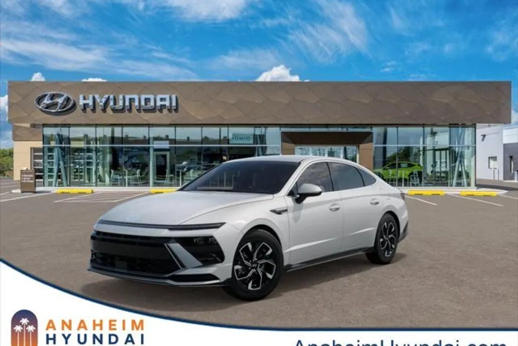2025 Hyundai Sonata SEL photo 1