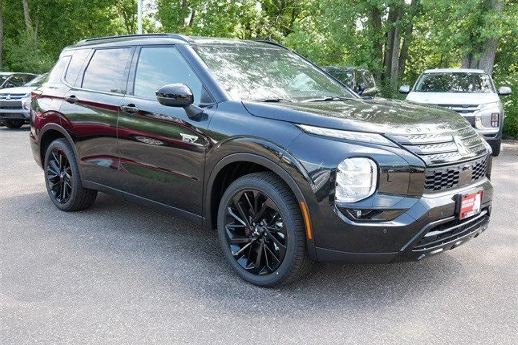 2025 Mitsubishi Outlander PHEV SEL Black Edition photo 1
