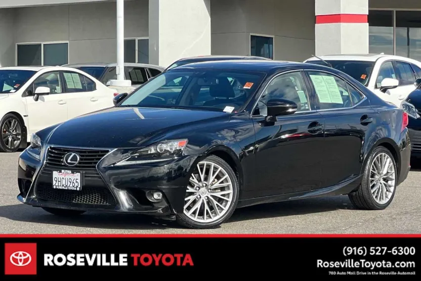 2015 Lexus IS 250 photo 1