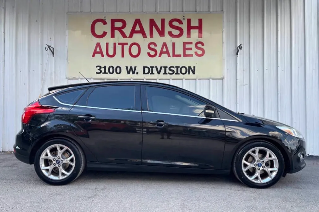 2012 Ford Focus SEL photo 1