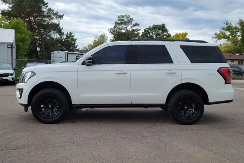 2020 Ford Expedition Limited photo 1