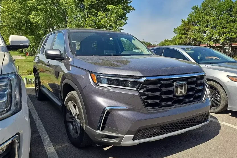 2024 Honda Pilot EX-L photo 1