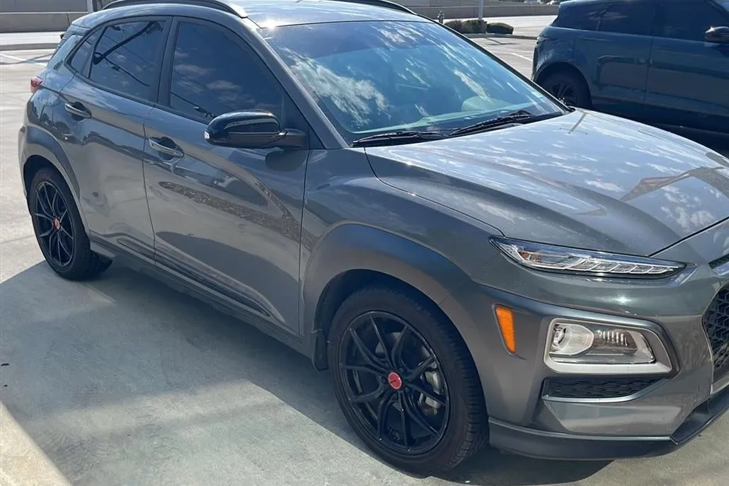 2021 Hyundai Kona SEL Plus photo 1