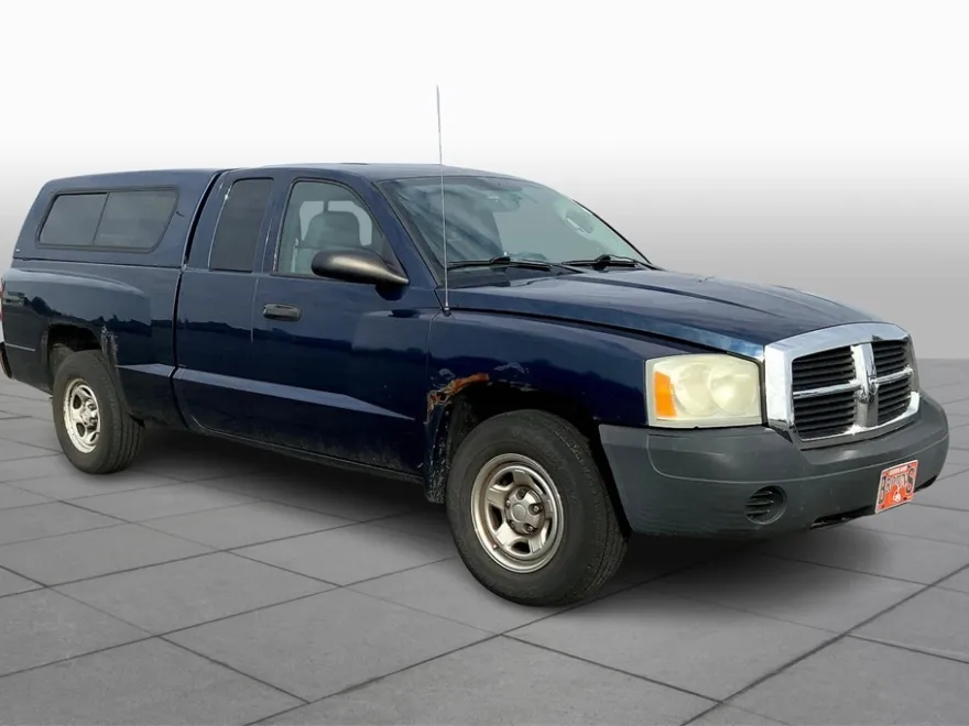 2005 Dodge Dakota ST photo 1