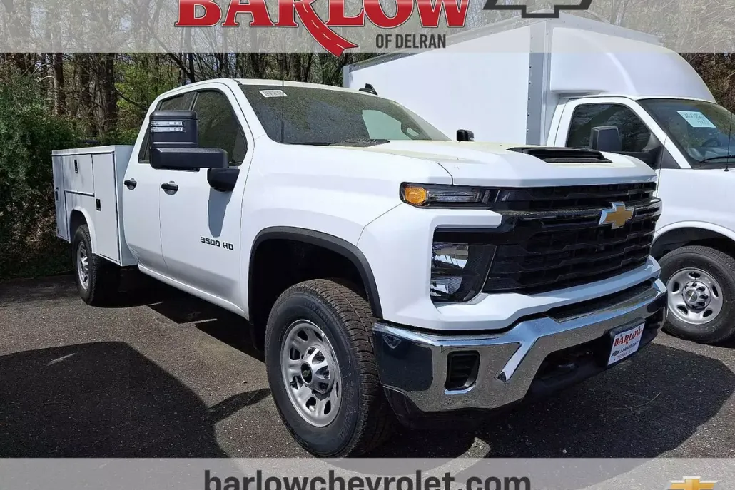 2025 Chevrolet Silverado 3500HD photo 1