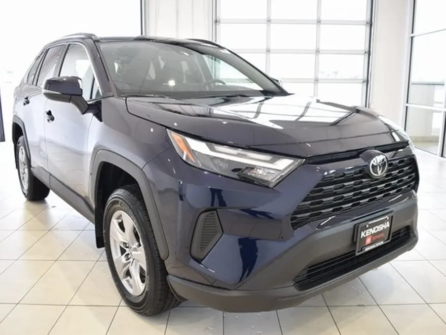 2025 Toyota RAV4 XLE photo 1
