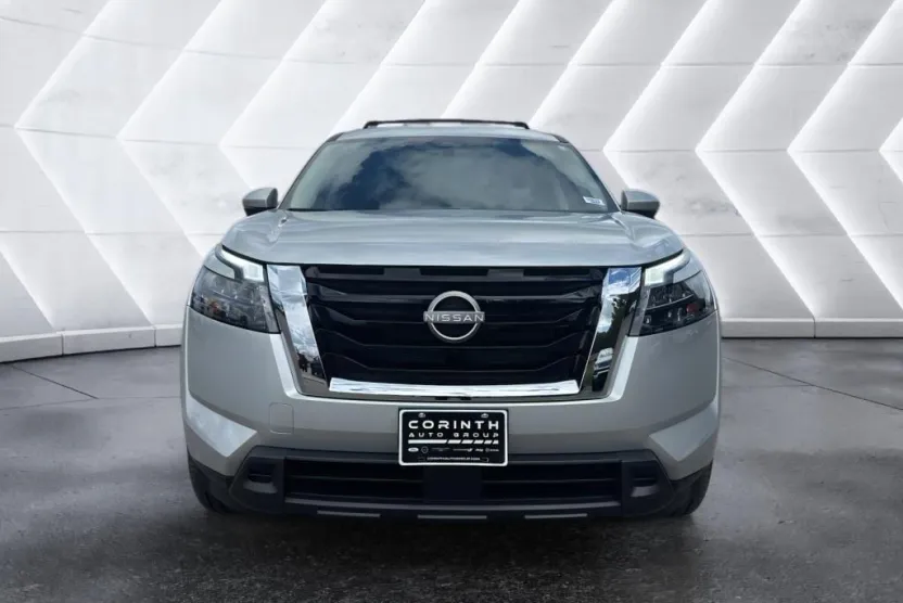 2025 Nissan Pathfinder SV photo 1