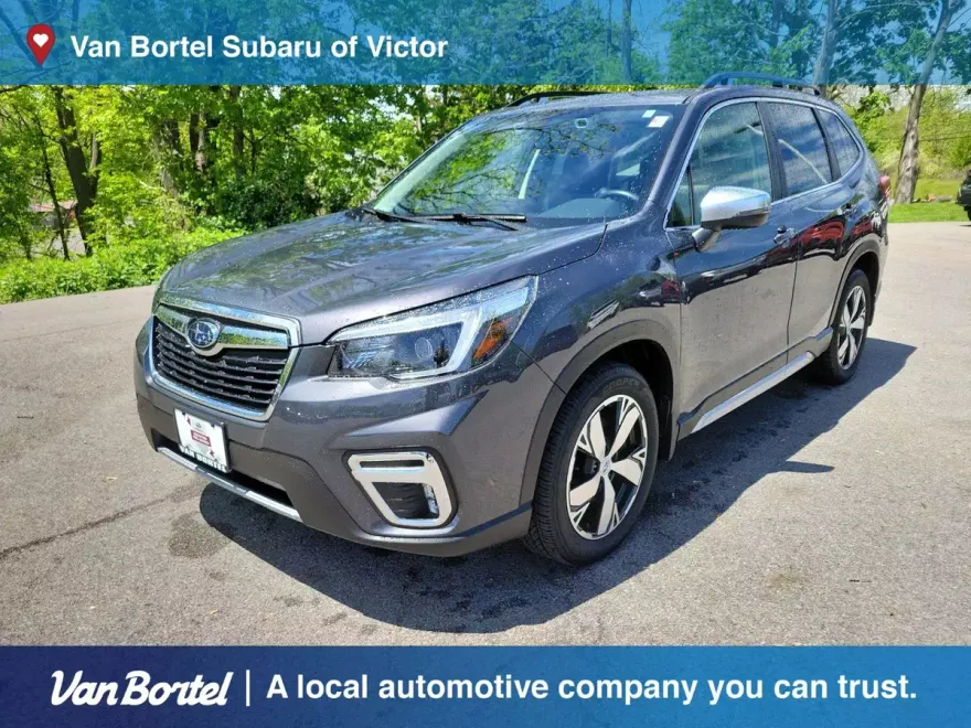 2021 Subaru Forester Touring photo 1
