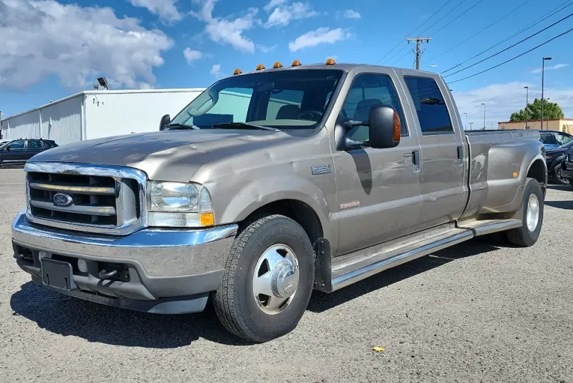 2004 Ford F-350 photo 1