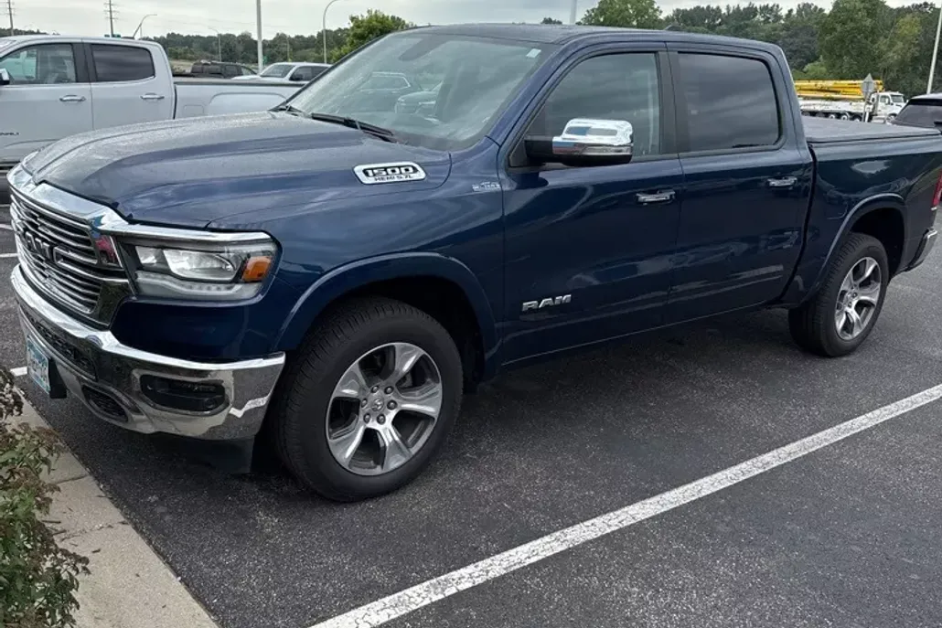 2019 Ram 1500 Laramie photo 1
