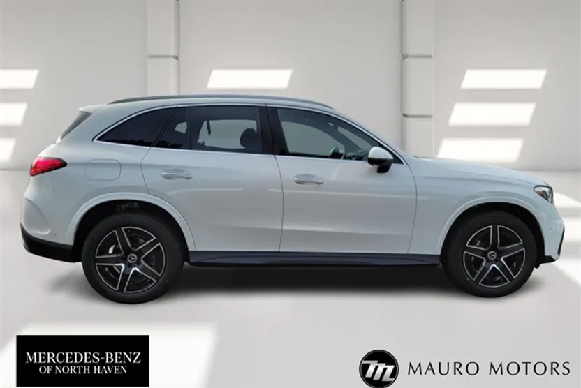 2026 Mercedes Benz GLC 300 4MATIC photo 1