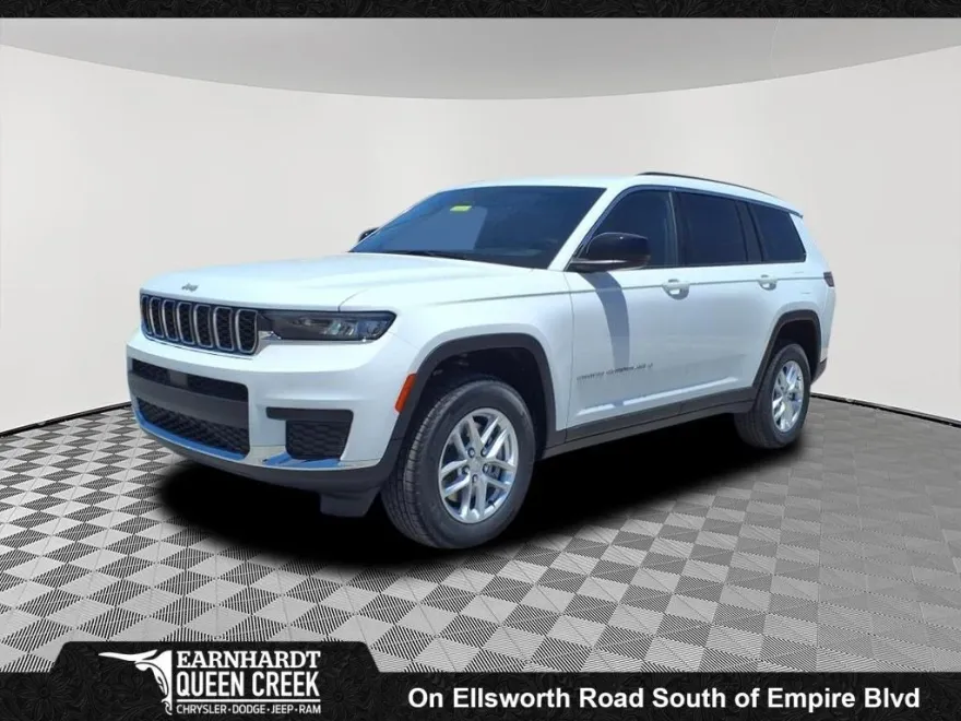 2025 Jeep Grand Cherokee Laredo photo 1