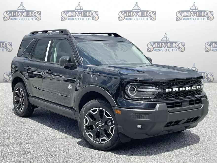 2025 Ford Bronco Sport Outer Banks photo 1