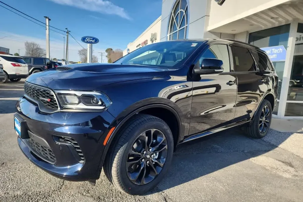 2025 Dodge Durango GT Plus photo 1