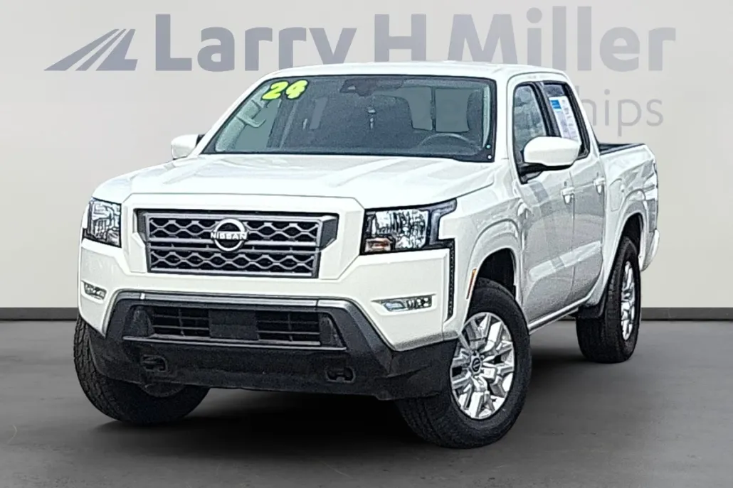 2024 Nissan Frontier SV photo 1