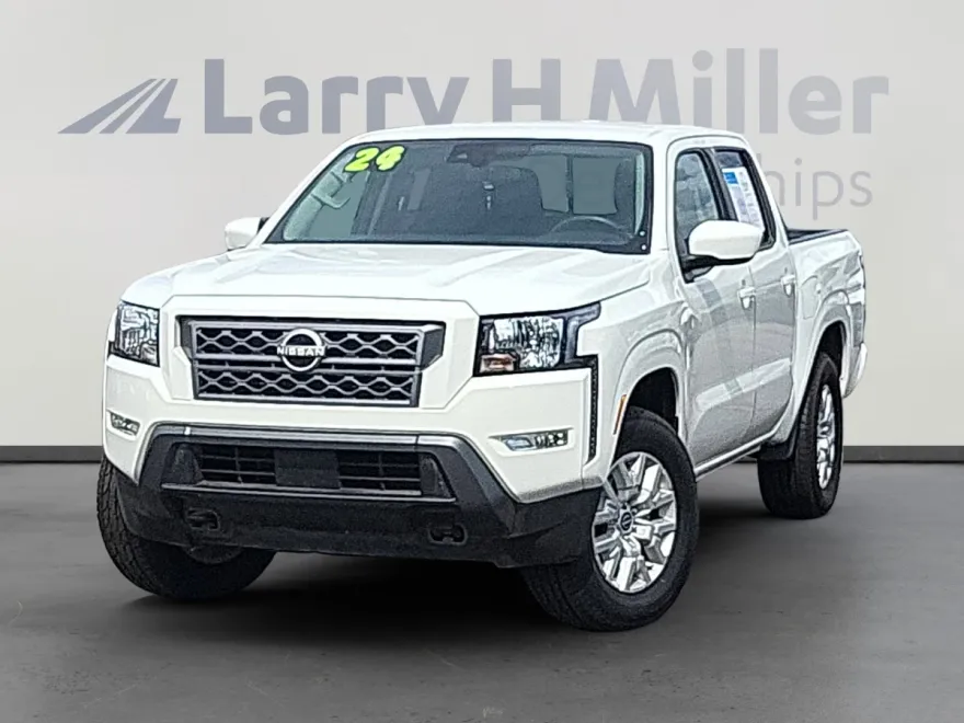 2024 Nissan Frontier SV photo 1