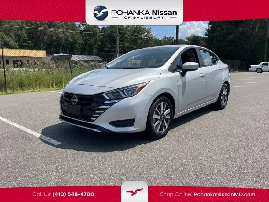 2023 Nissan Versa 1.6 SV photo 1