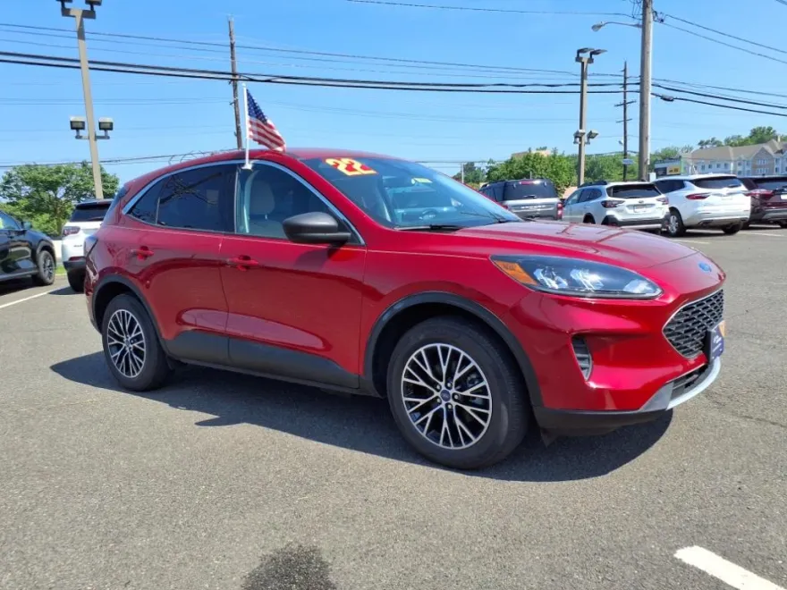 2022 Ford Escape SE photo 1