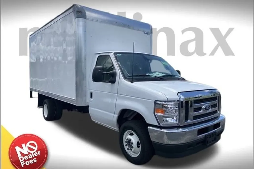 2024 Ford E-450 photo 1