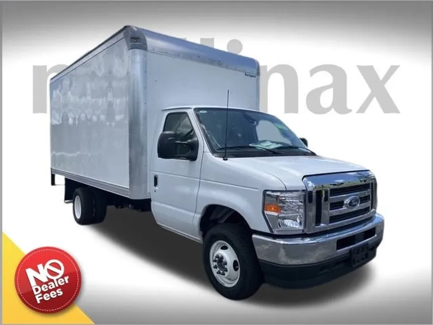 2024 Ford E-450 photo 1
