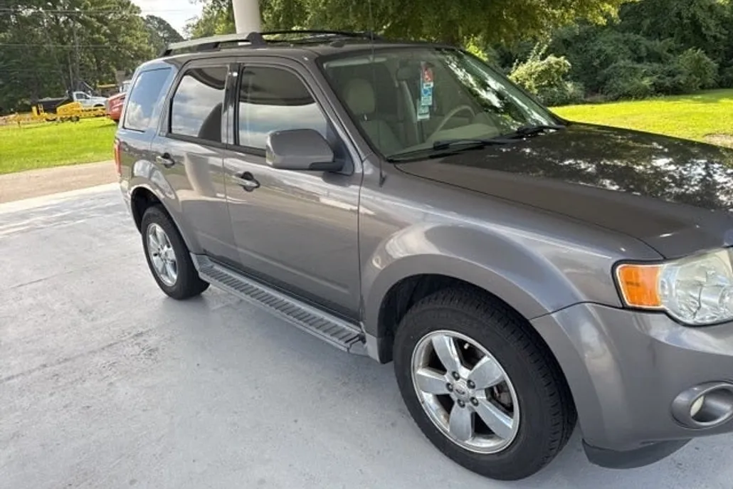 2012 Ford Escape Limited photo 1