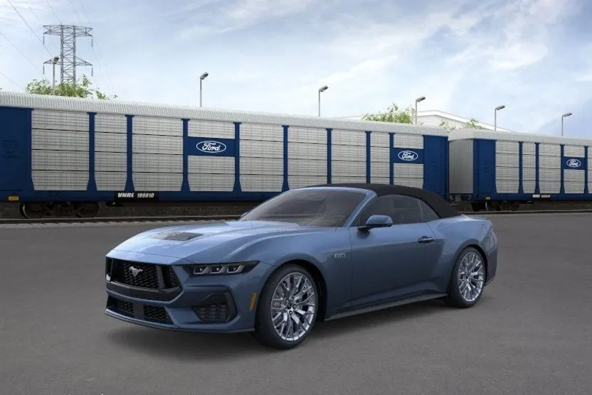 2025 Ford Mustang GT Premium Convertible photo 1