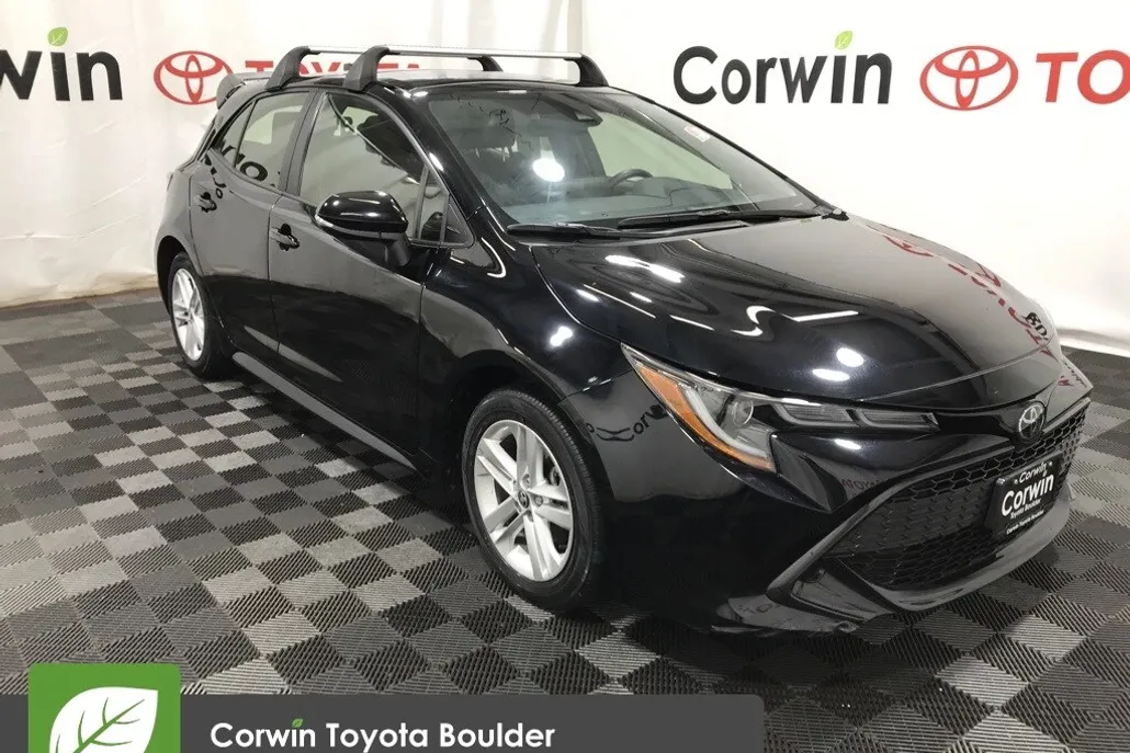 2022 Toyota Corolla SE photo 1