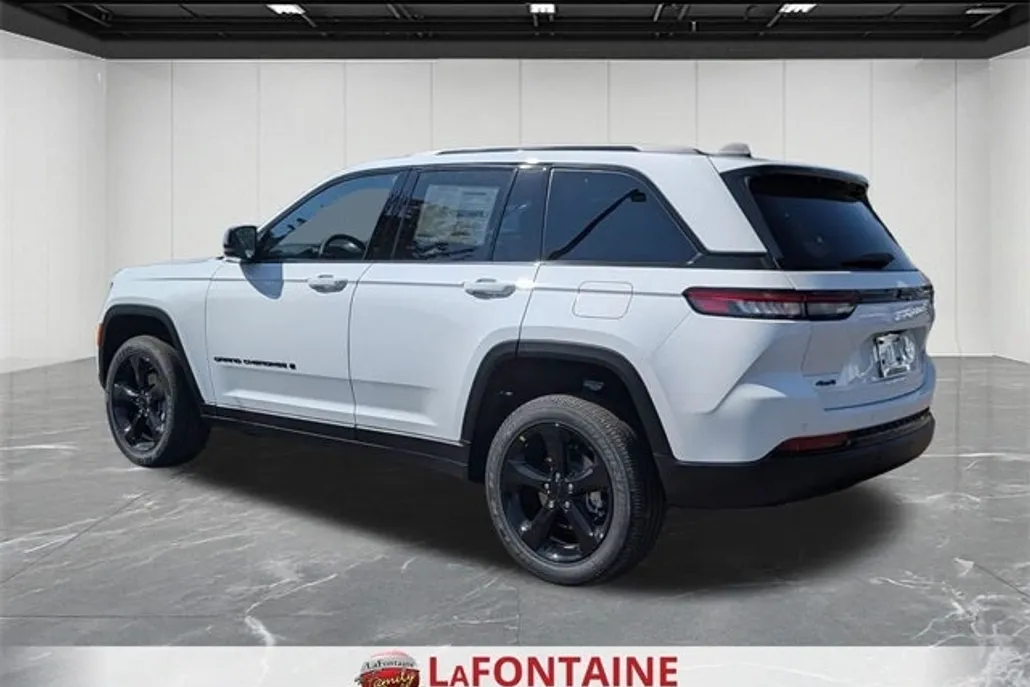 2025 Jeep Grand Cherokee Altitude X photo 1