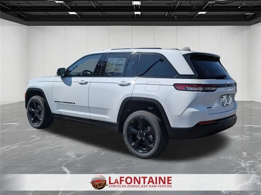 2025 Jeep Grand Cherokee Altitude X photo 1