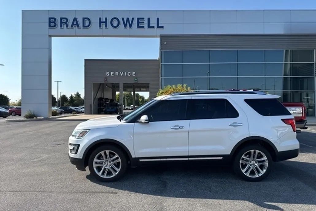2017 Ford Explorer Limited photo 1