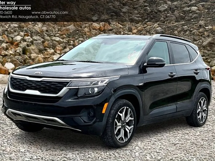 2021 Kia Seltos EX photo 1