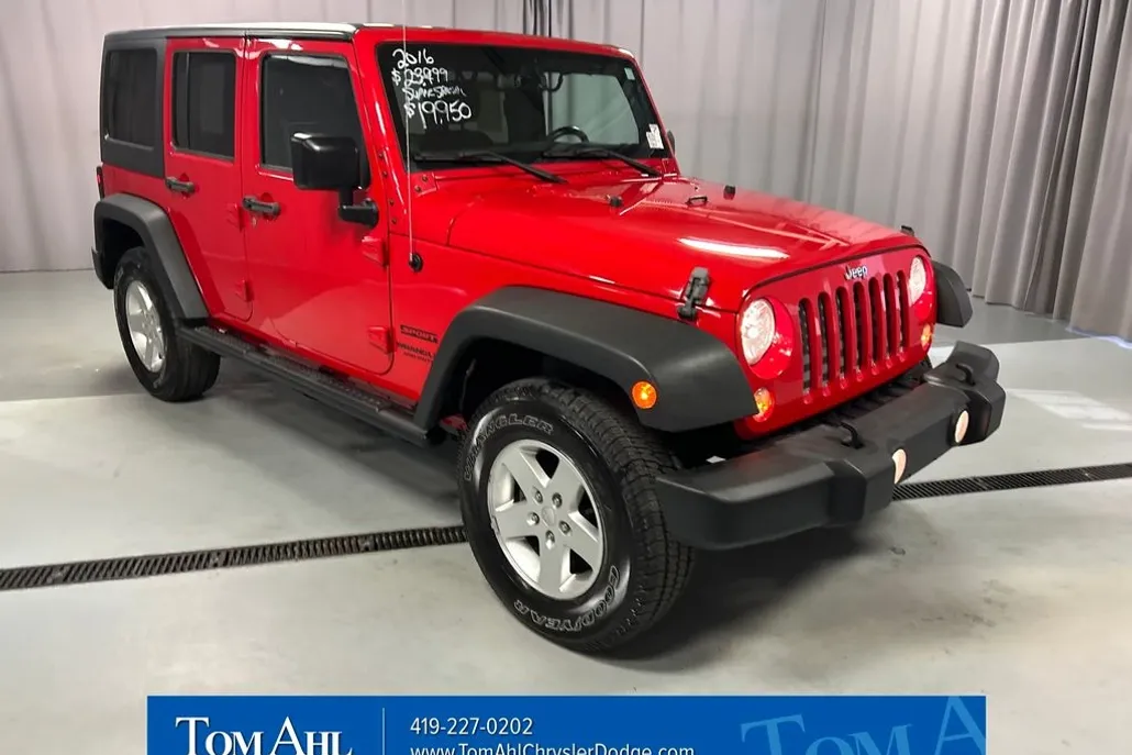 2016 Jeep Wrangler Unlimited Sport photo 1