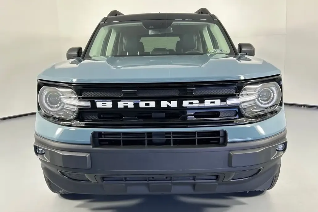 2023 Ford Bronco Sport Outer Banks photo 1